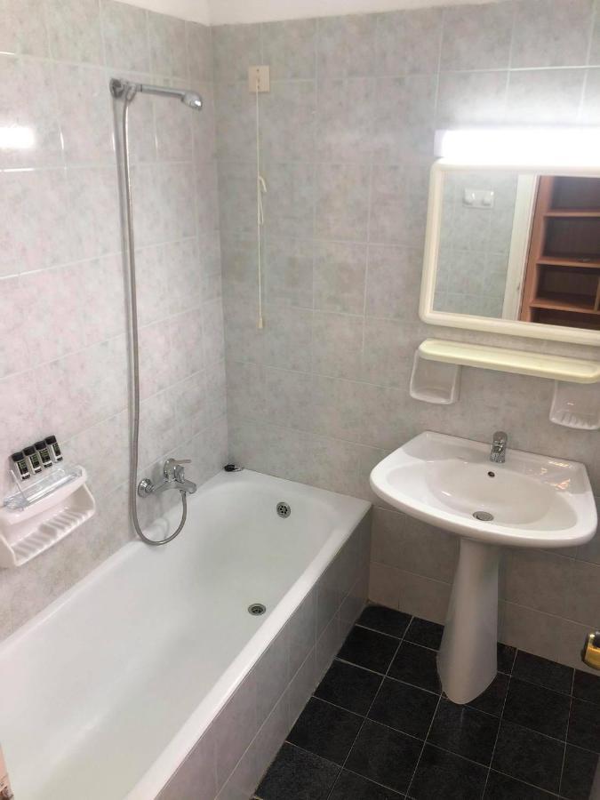 Poledas Apartments Jeorjúpoli Kültér fotó